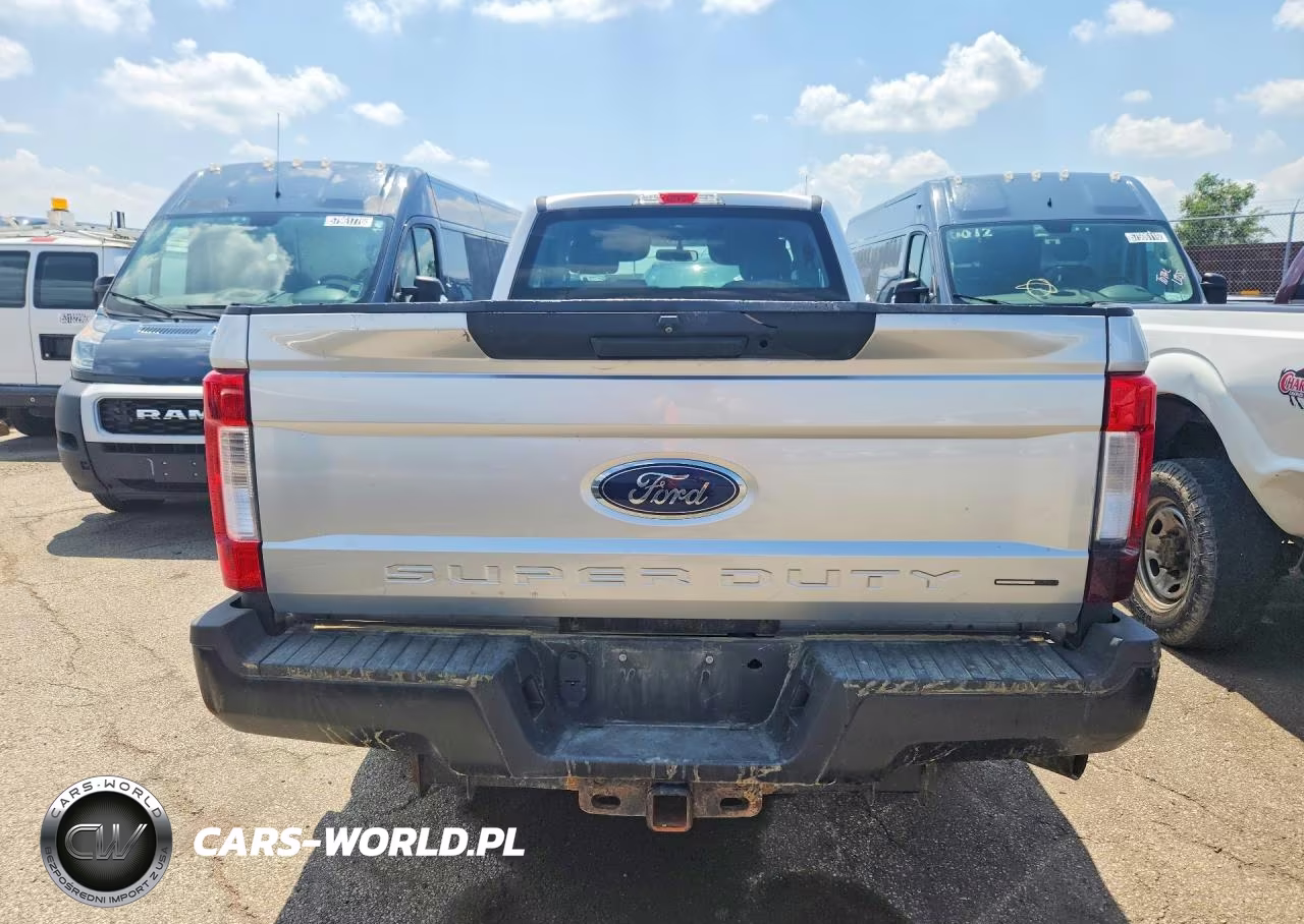 2019 Ford F250 Super Duty VIN:1FTBF2A60KEG54525 - 6