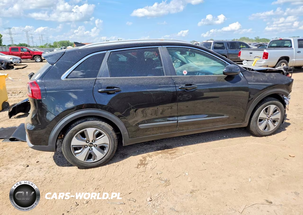 2019 Kia Niro Lx VIN:KNDCB3LC3K5234492 - 3