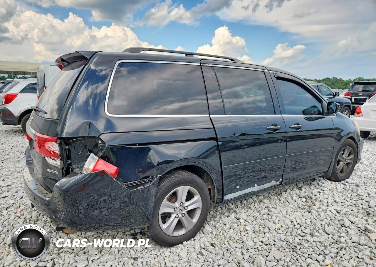 2010 Honda Odyssey Touring VIN:5FNRL3H91AB056292 - 3