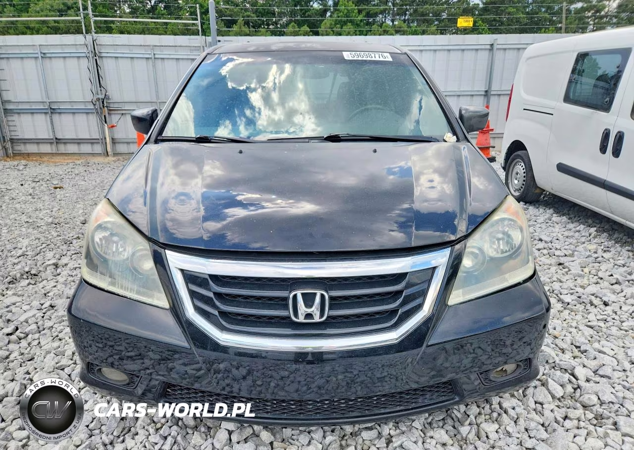 2010 Honda Odyssey Touring VIN:5FNRL3H91AB056292 - 5