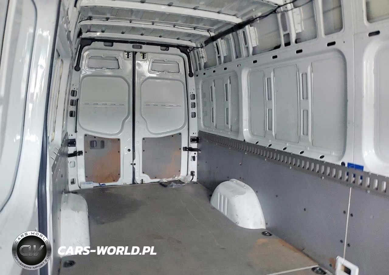 2015 FREIGHTLINER SPRINTER 2 VIN:WDYPE8DC7F5976943 - 11