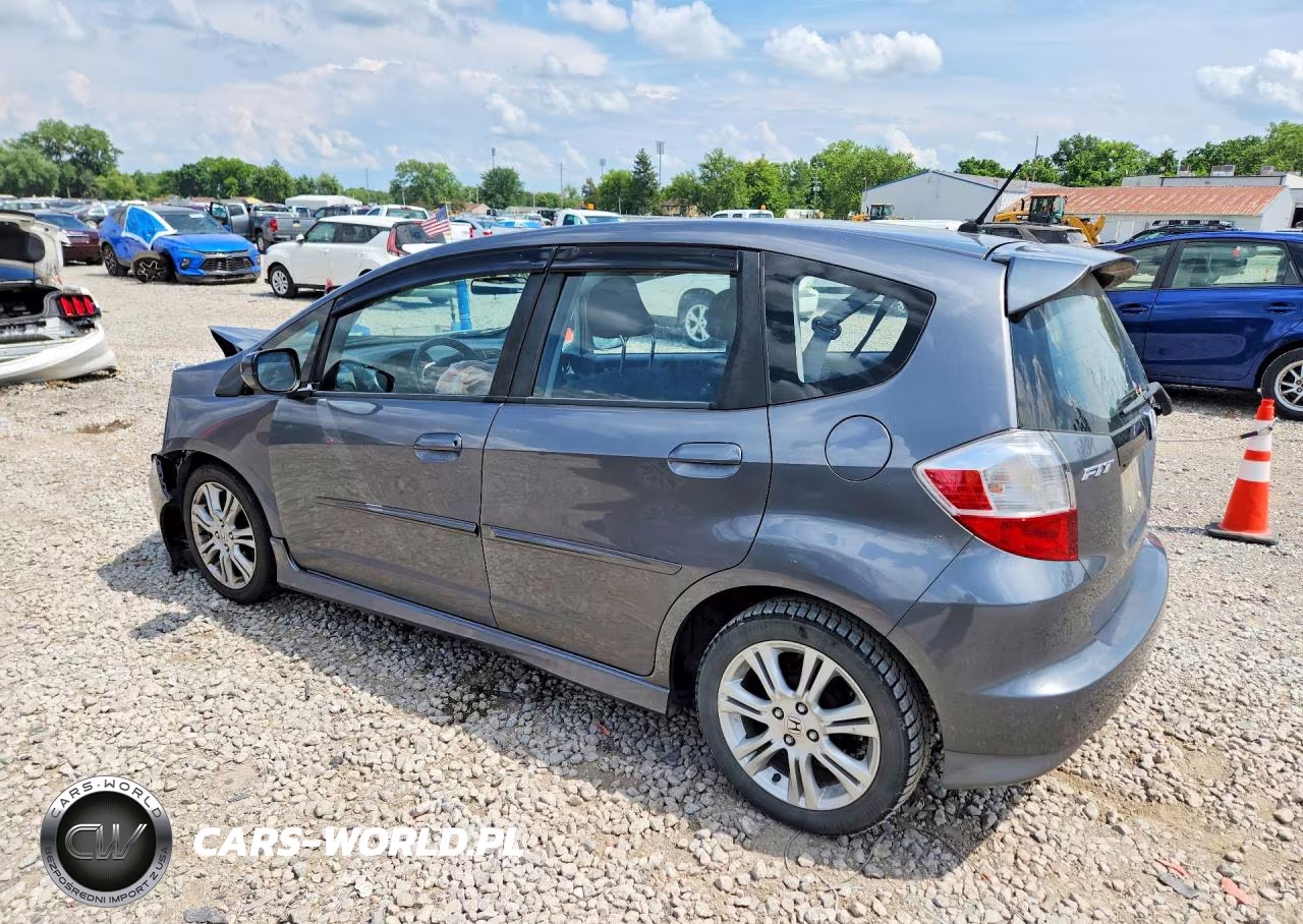 2011 Honda Fit Sport VIN:JHMGE8H50BC017881 - 2
