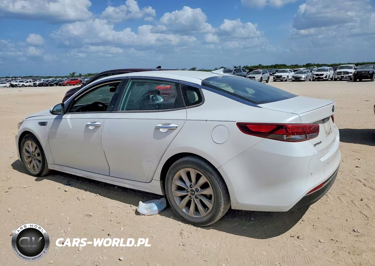 2018 Kia Optima S VIN:5XXGT4L34JG202634 - 2