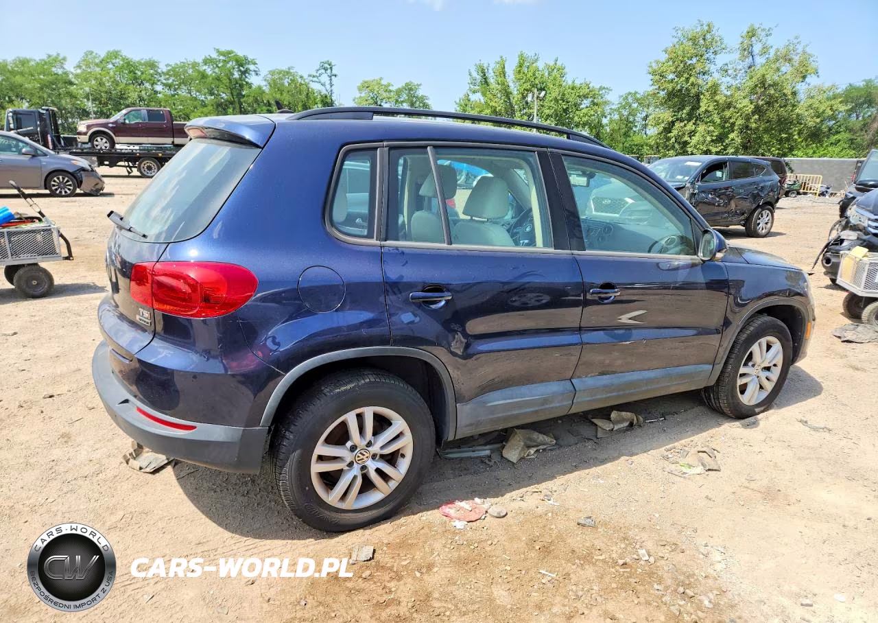 2016 Volkswagen Tiguan S VIN:WVGBV7AX8GW528645 - 3