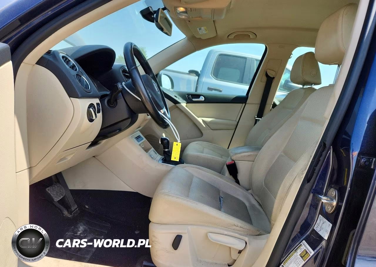 2016 Volkswagen Tiguan S VIN:WVGBV7AX8GW528645 - 7