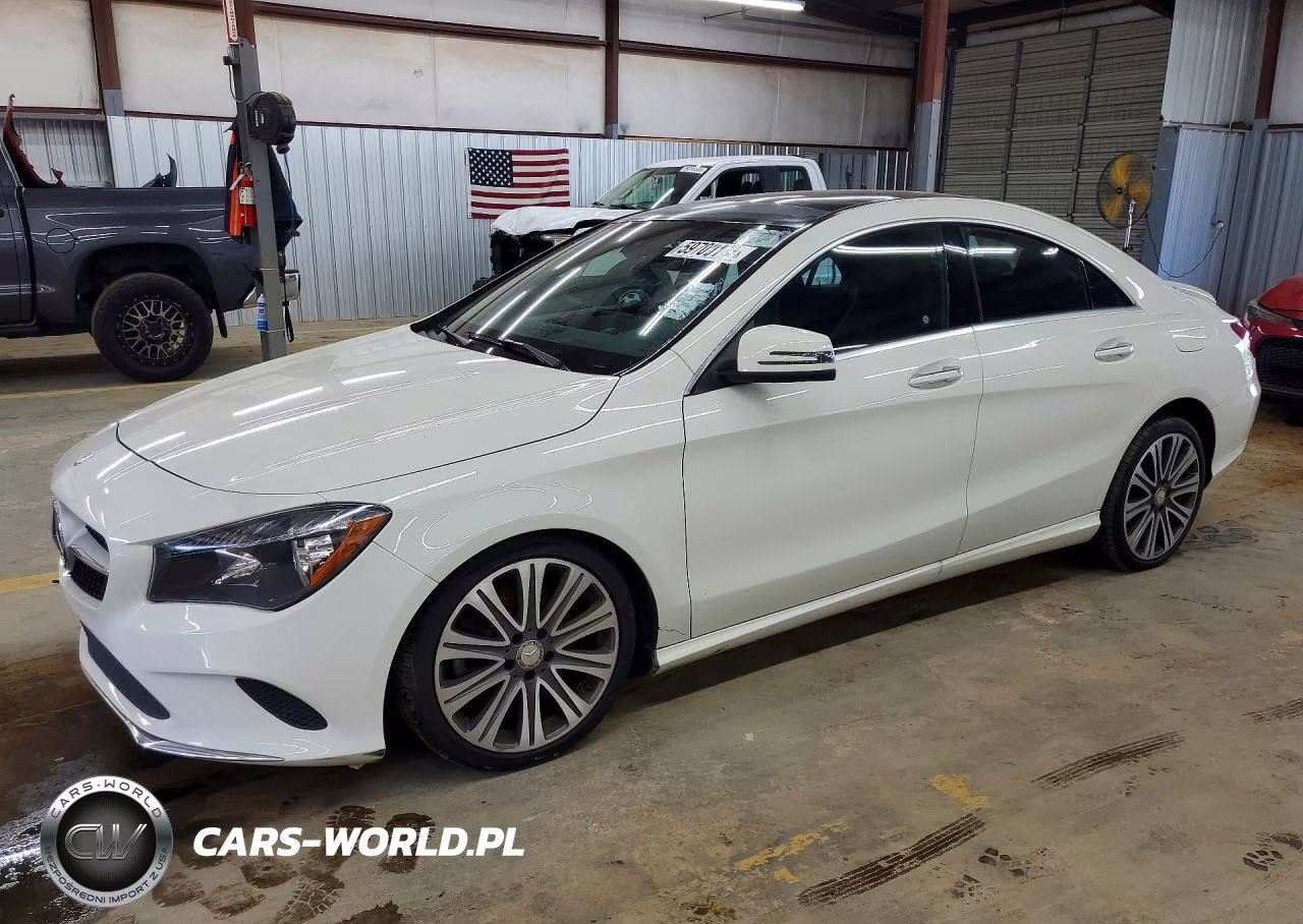 2017 Mercedes-Benz Cla 250 4Matic – zdjęcie 1 z 12