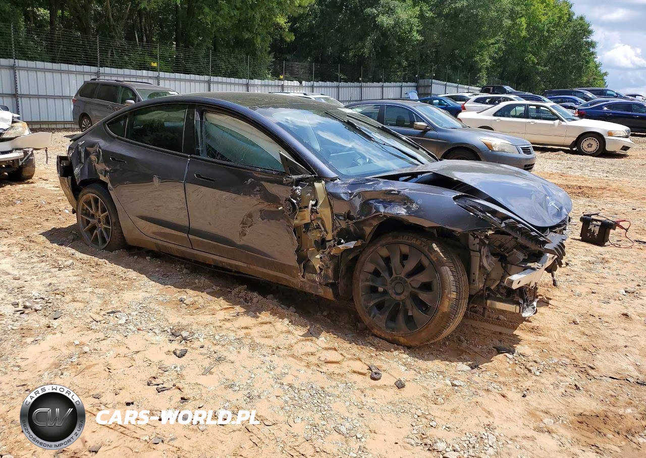 2022 Tesla Model 3 VIN:5YJ3E1EB9NF164502 - 4