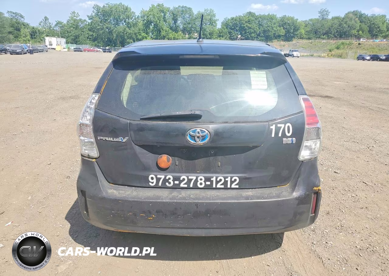 2015 Toyota Prius V Two VIN:JTDZN3EU0FJ026235 - 6
