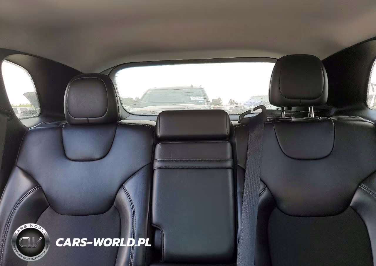 2019 Jeep Cherokee Latitude Plus VIN:1C4PJLLB1KD312186 - 10