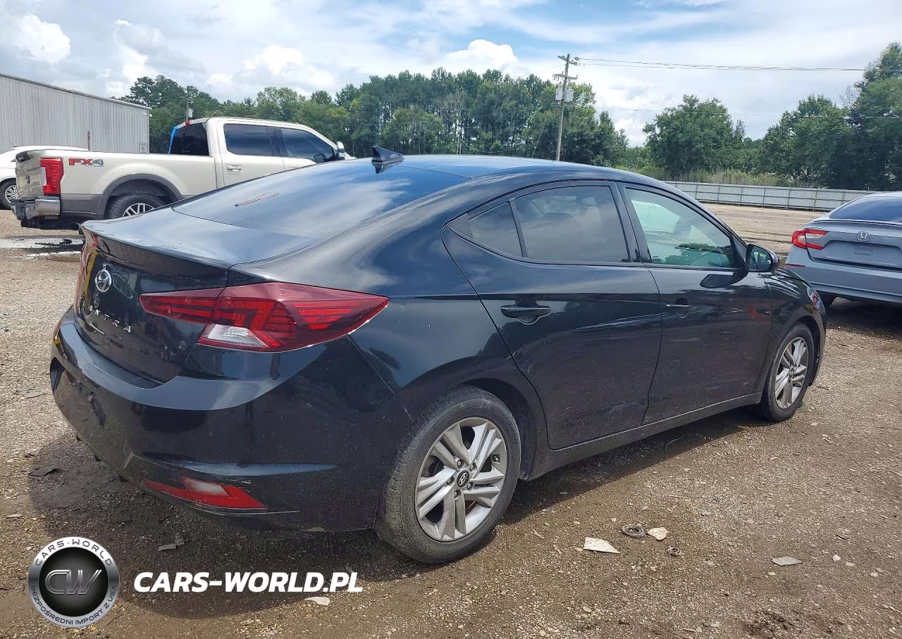 2020 Hyundai Elantra Sel VIN:5NPD84LF8LH584298 - 3