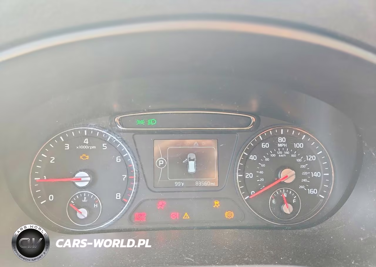 2018 Kia Sorento L VIN:5XYPG4A38JG414018 - 9