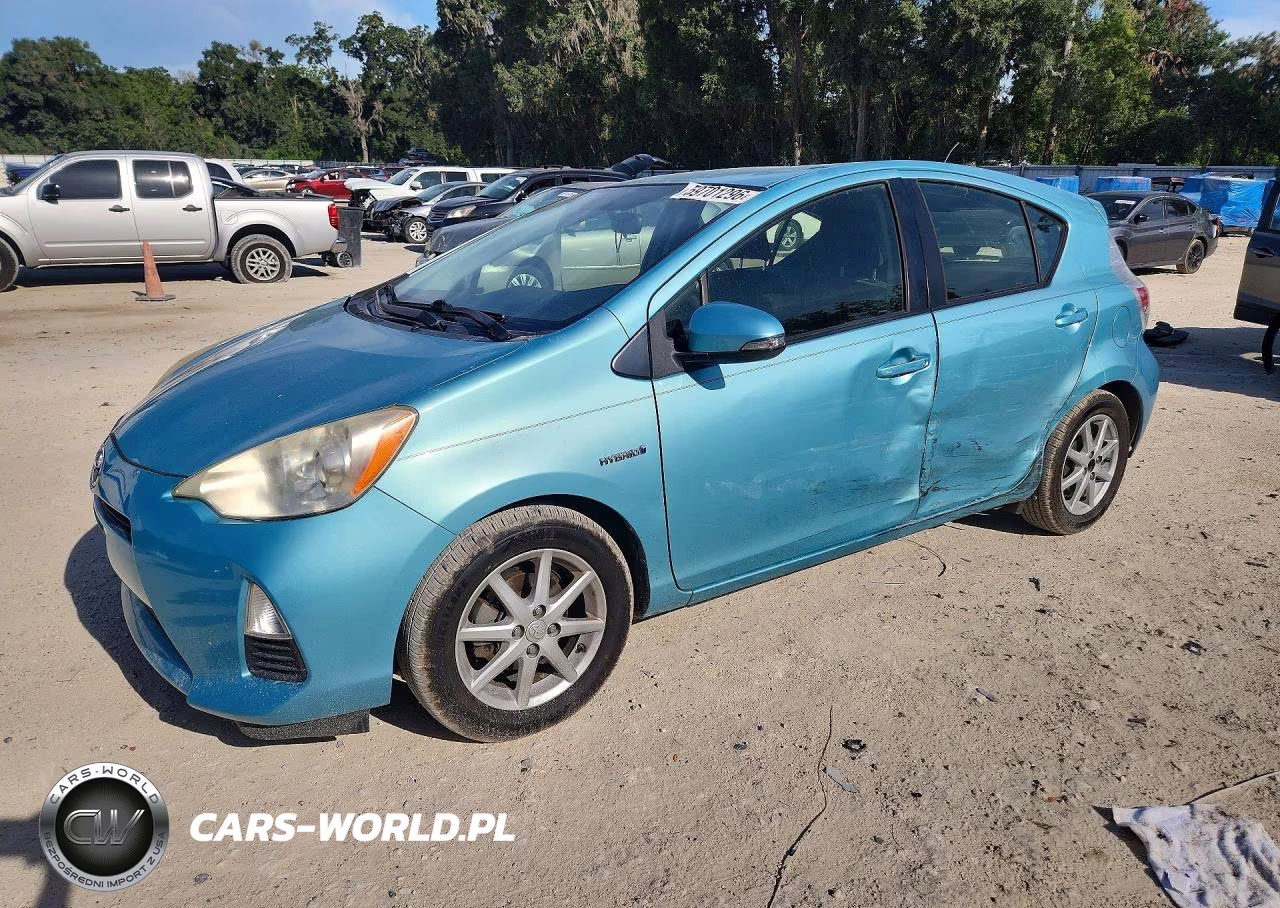 2013 Toyota Prius C Three