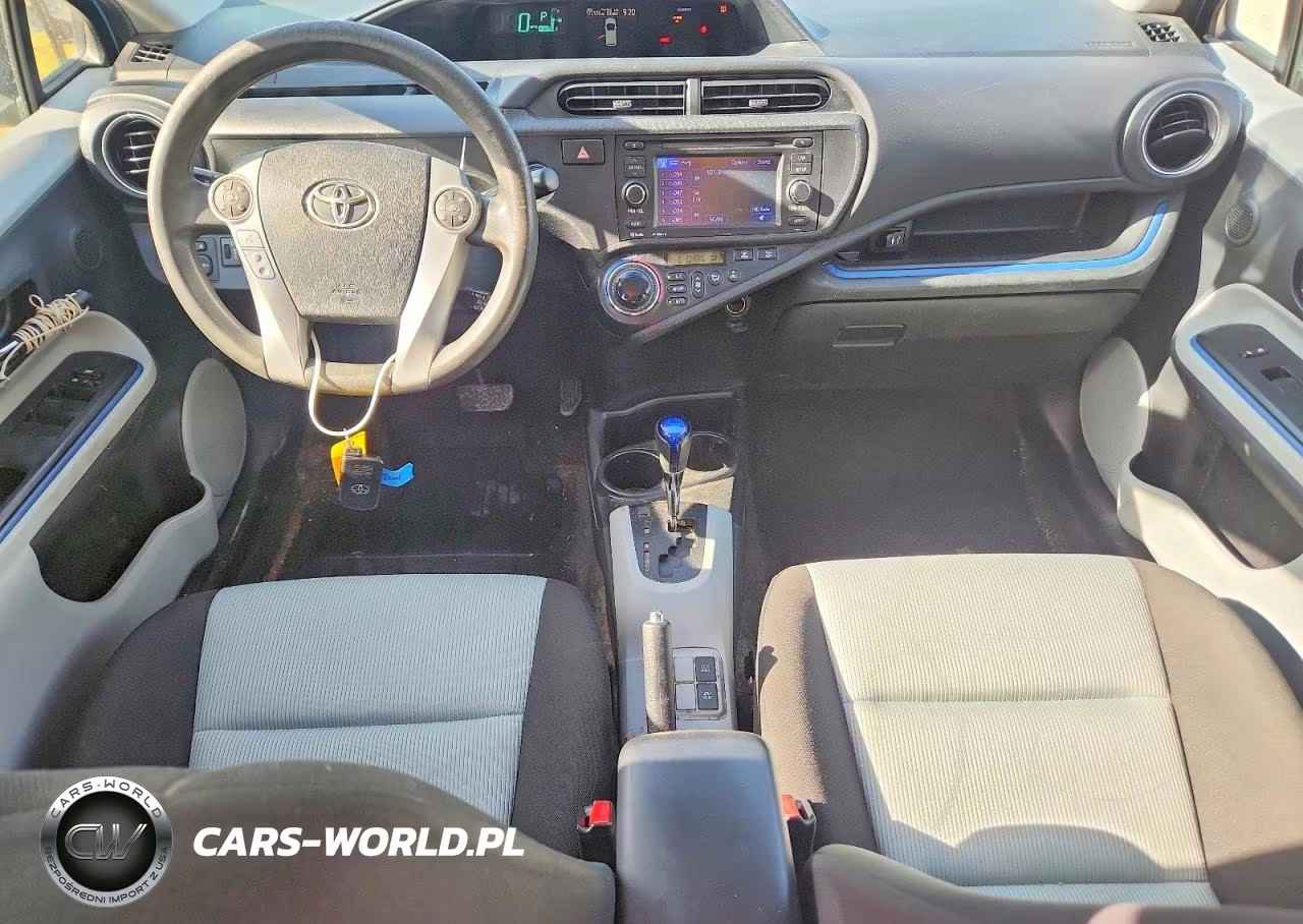 2013 Toyota Prius C Three VIN:JTDKDTB3XD1039474 - 8
