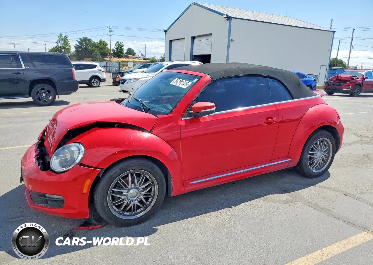 2015 Volkswagen Beetle 1.8T – zdjęcie 1 z 12