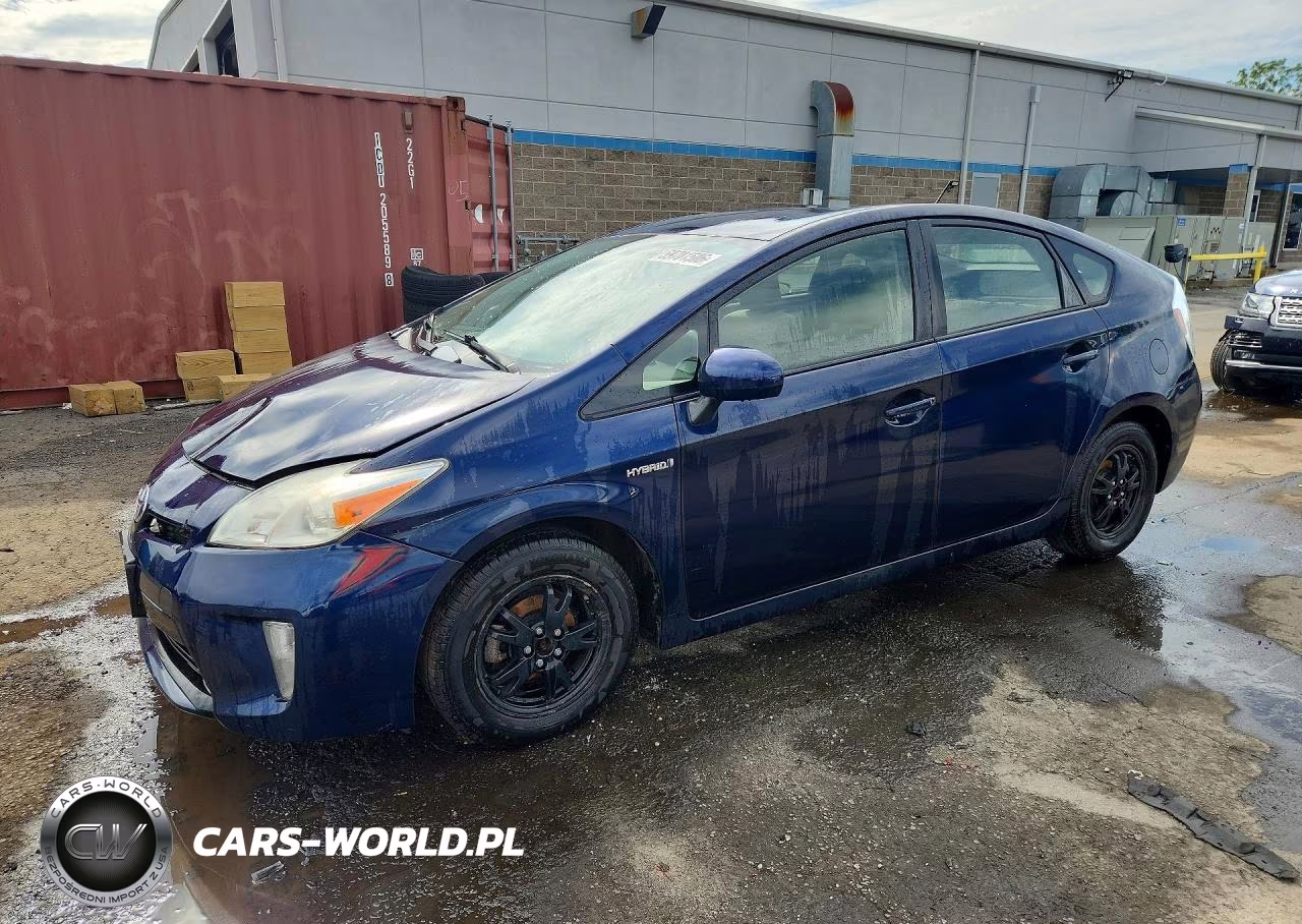 2014 Toyota Prius Two – zdjęcie 1 z 12