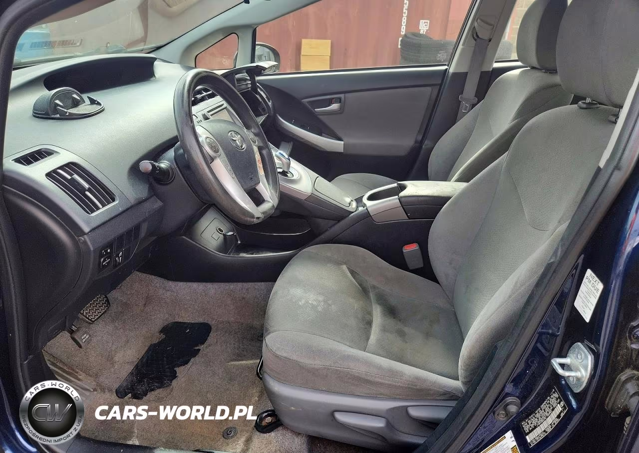 2014 Toyota Prius Two VIN:JTDKN3DU4E1760460 - 7