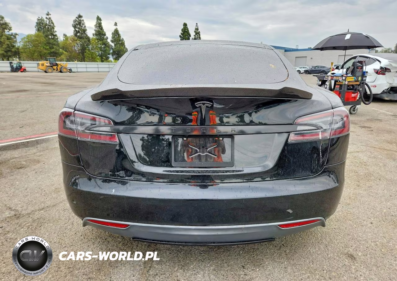 2013 Tesla Model S VIN:5YJSA1CG1DFP19589 - 6