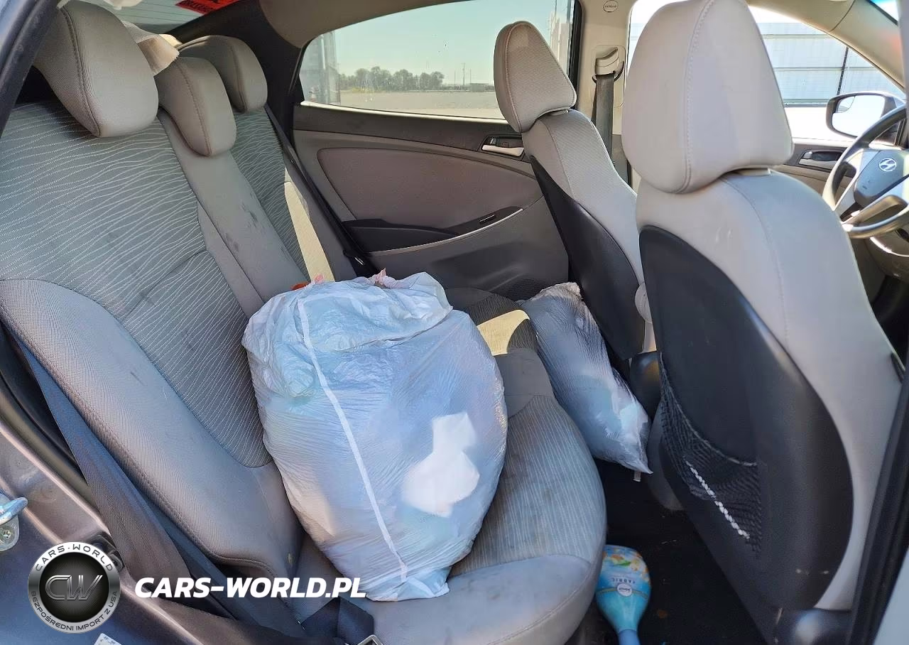 2015 Hyundai Accent Gls VIN:KMHCT4AEXFU872320 - 10