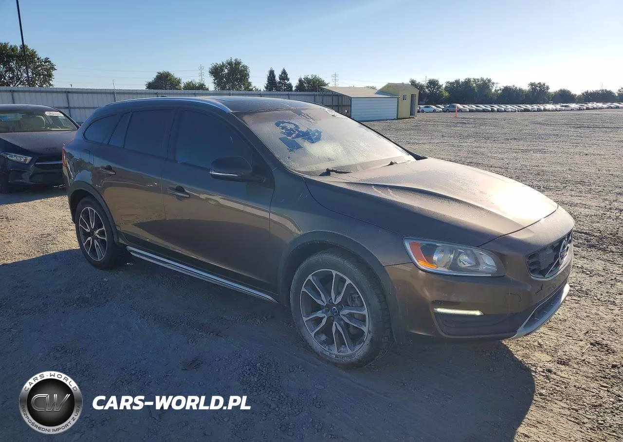 2017 Volvo V60 Cross Country Premier VIN:YV440MWK5H1027327 - 4