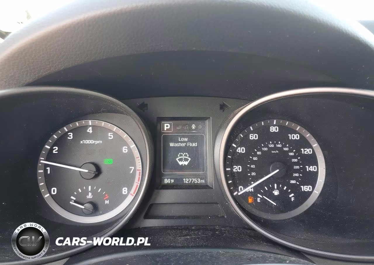 2017 Hyundai Santa Fe Sport 2.4L VIN:5XYZT3LB0HG498896 - 9