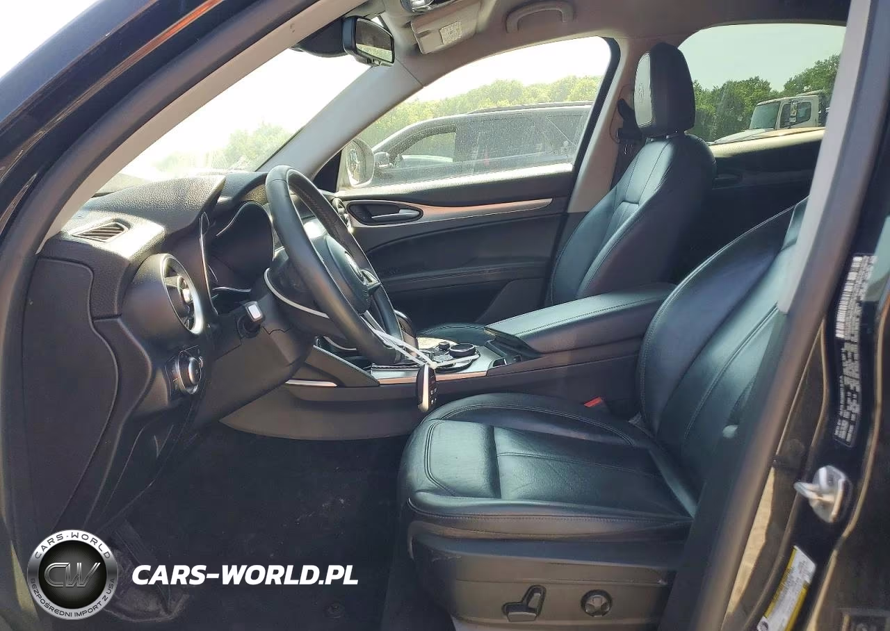 2018 Alfa Romeo Stelvio Ti VIN:ZASFAKBN0J7B60472 - 7