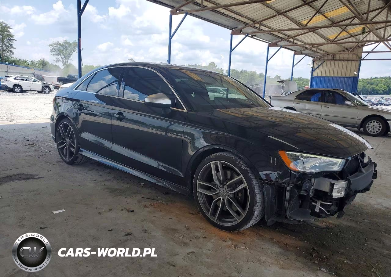 2015 Audi S3 Prestige VIN:WAUFFGFF3F1140847 - 4