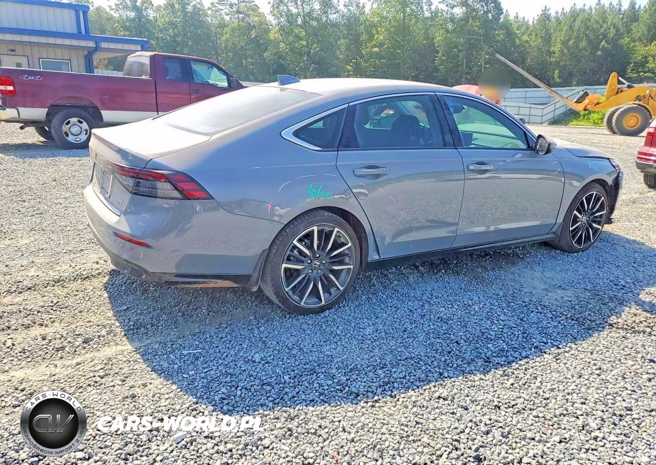 2025 Honda Accord Touring Hybrid VIN:1HGCY2F80SA017880 - 3