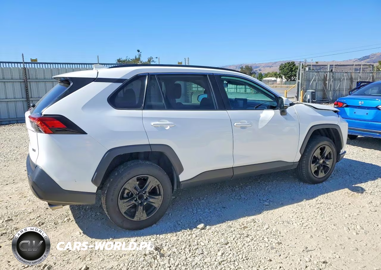2022 Toyota Rav4 Xle VIN:2T3W1RFV2NW194855 - 3