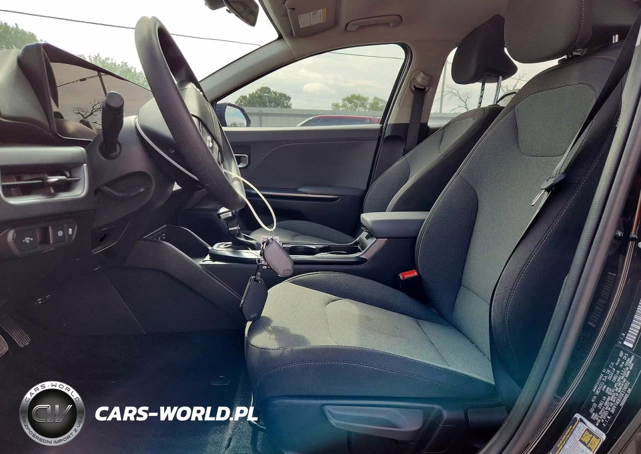 2025 Kia K4 Lxs VIN:3KPFT4DE0SE119952 - 7