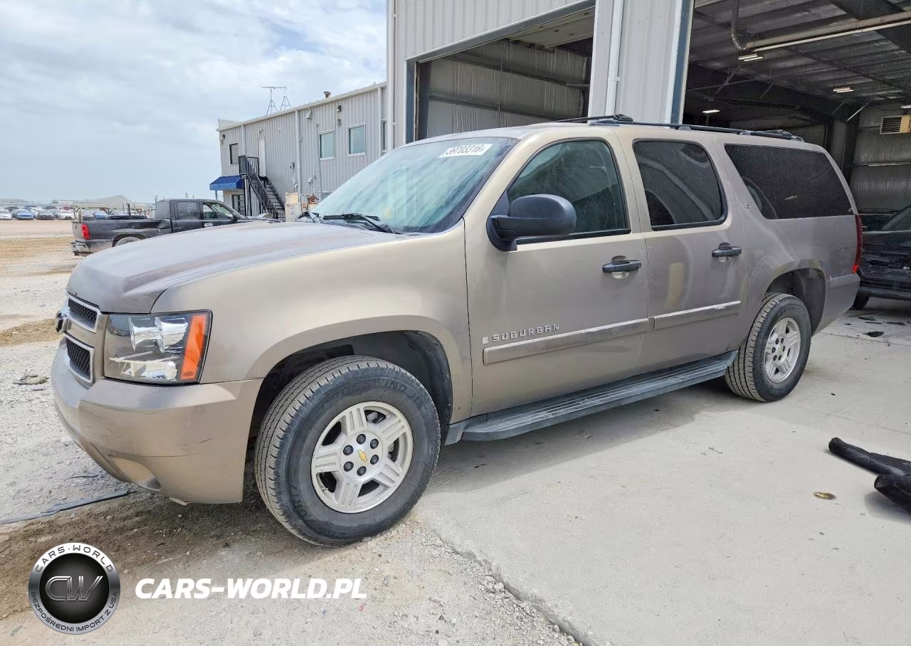 2007 Chevrolet Suburban K1500 – zdjęcie 1 z 13