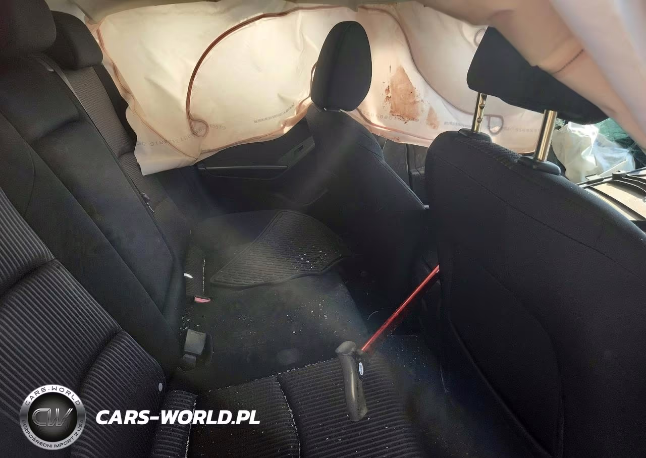 2014 Mazda 3 Touring VIN:JM1BM1L70E1101794 - 10