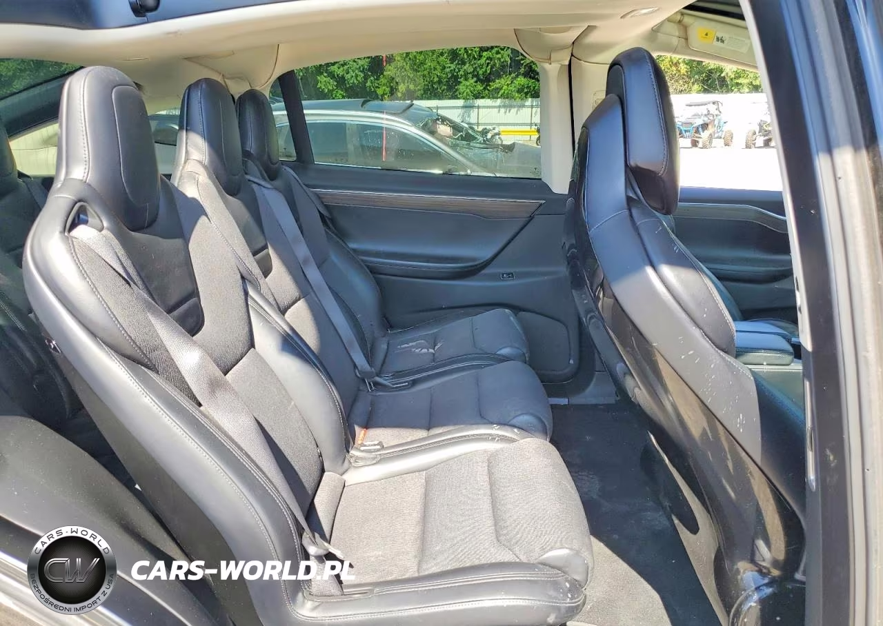 2016 Tesla Model X VIN:5YJXCAE28GF008736 - 10