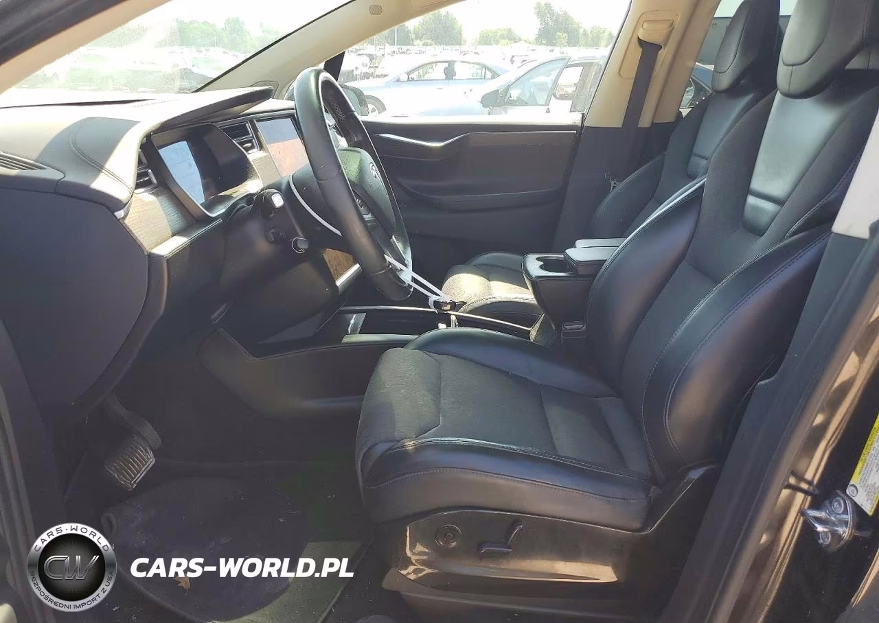 2016 Tesla Model X VIN:5YJXCAE28GF008736 - 7