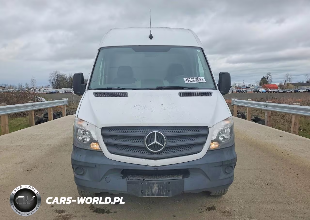2017 Mercedes Benz Sprinter 2500 Utility - Service Van VIN:WD3PE7CD9HP527121 - 5