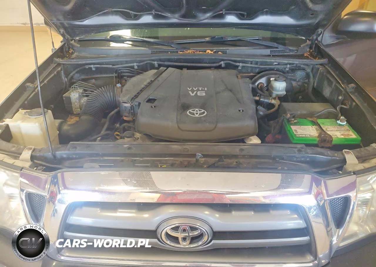 2010 Toyota Tacoma Double Cab VIN:3TMLU4EN7AM055265 - 11