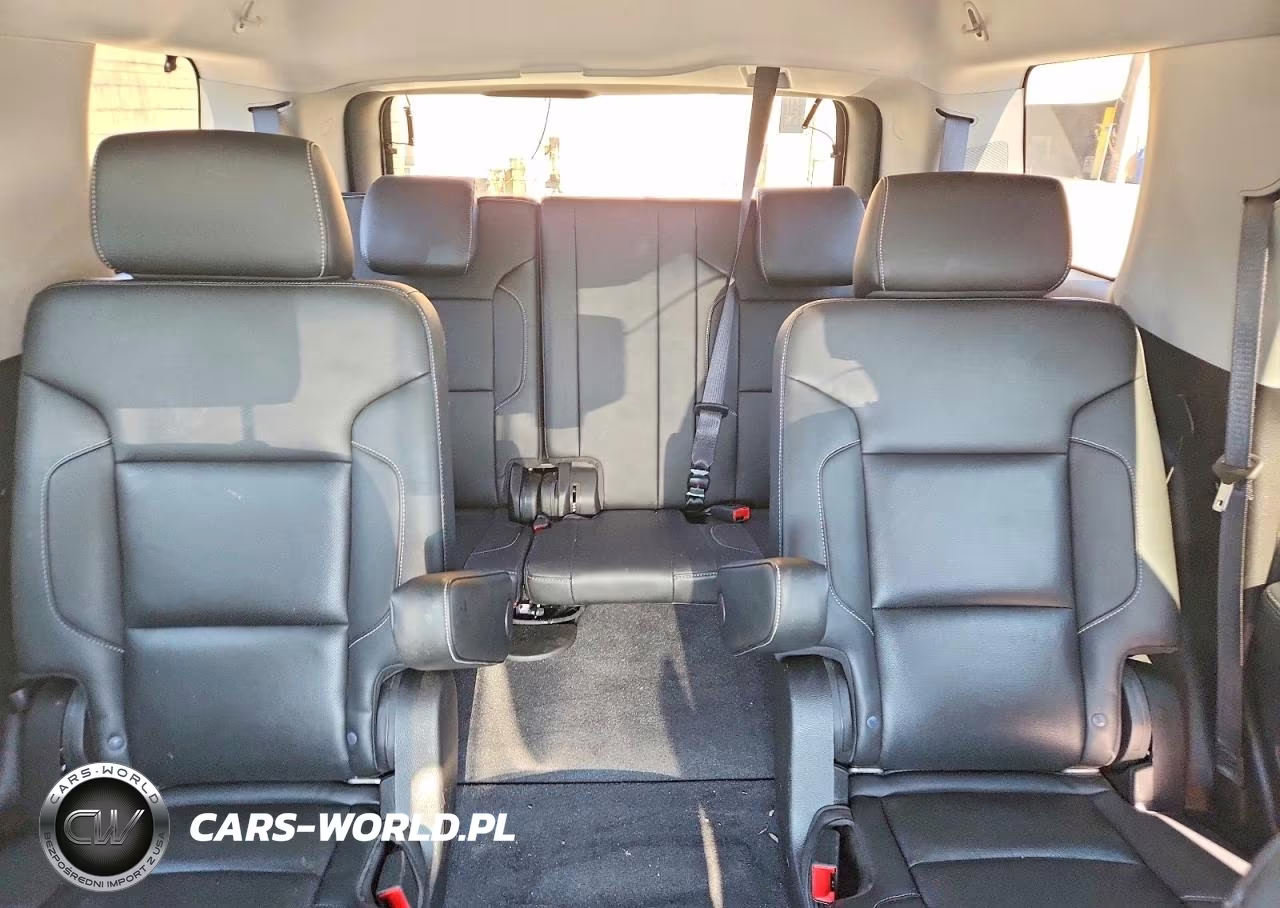 2019 Chevrolet Tahoe C1500 Premier VIN:1GNSCCKC2KR387648 - 10