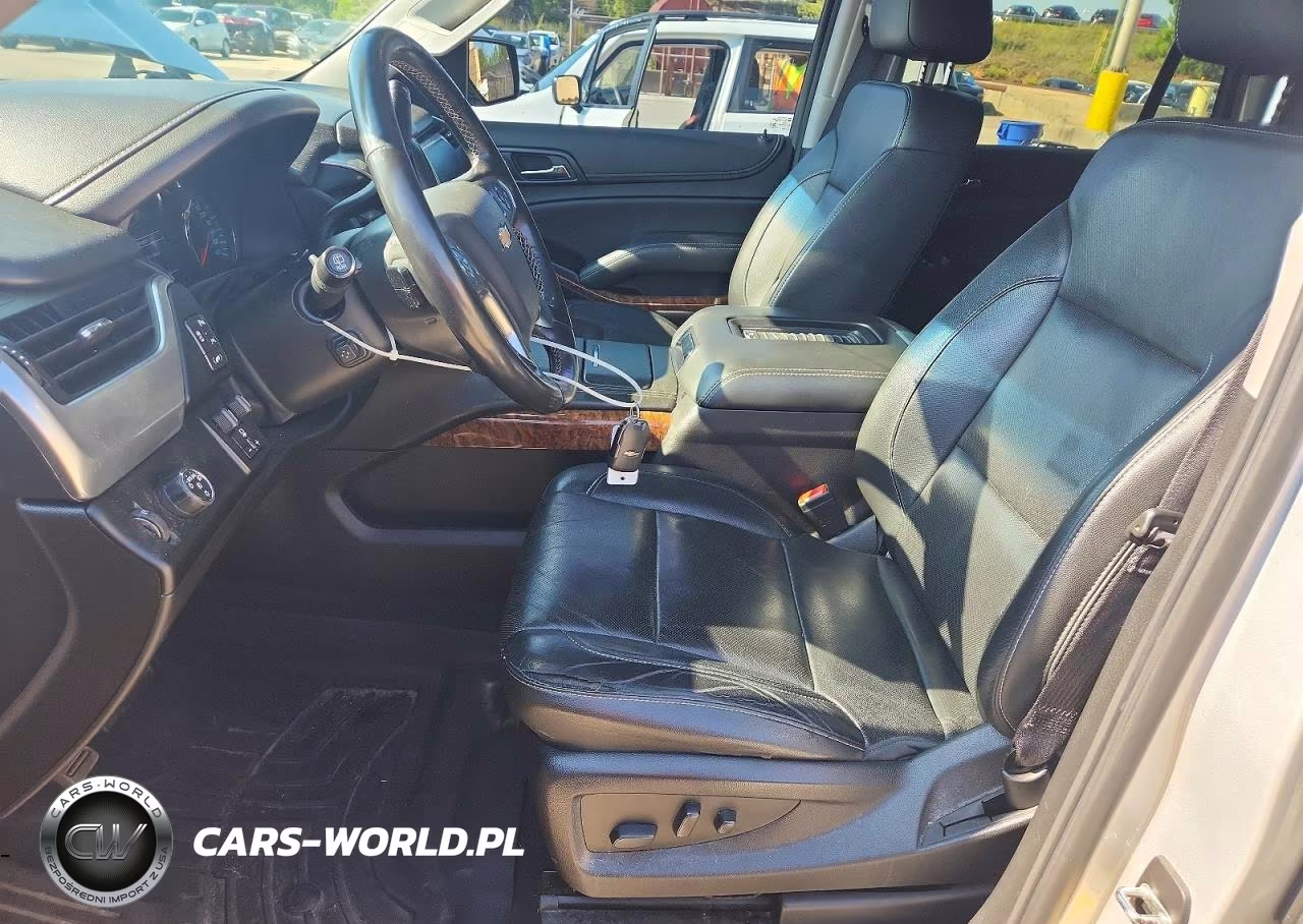 2019 Chevrolet Tahoe C1500 Premier VIN:1GNSCCKC2KR387648 - 7