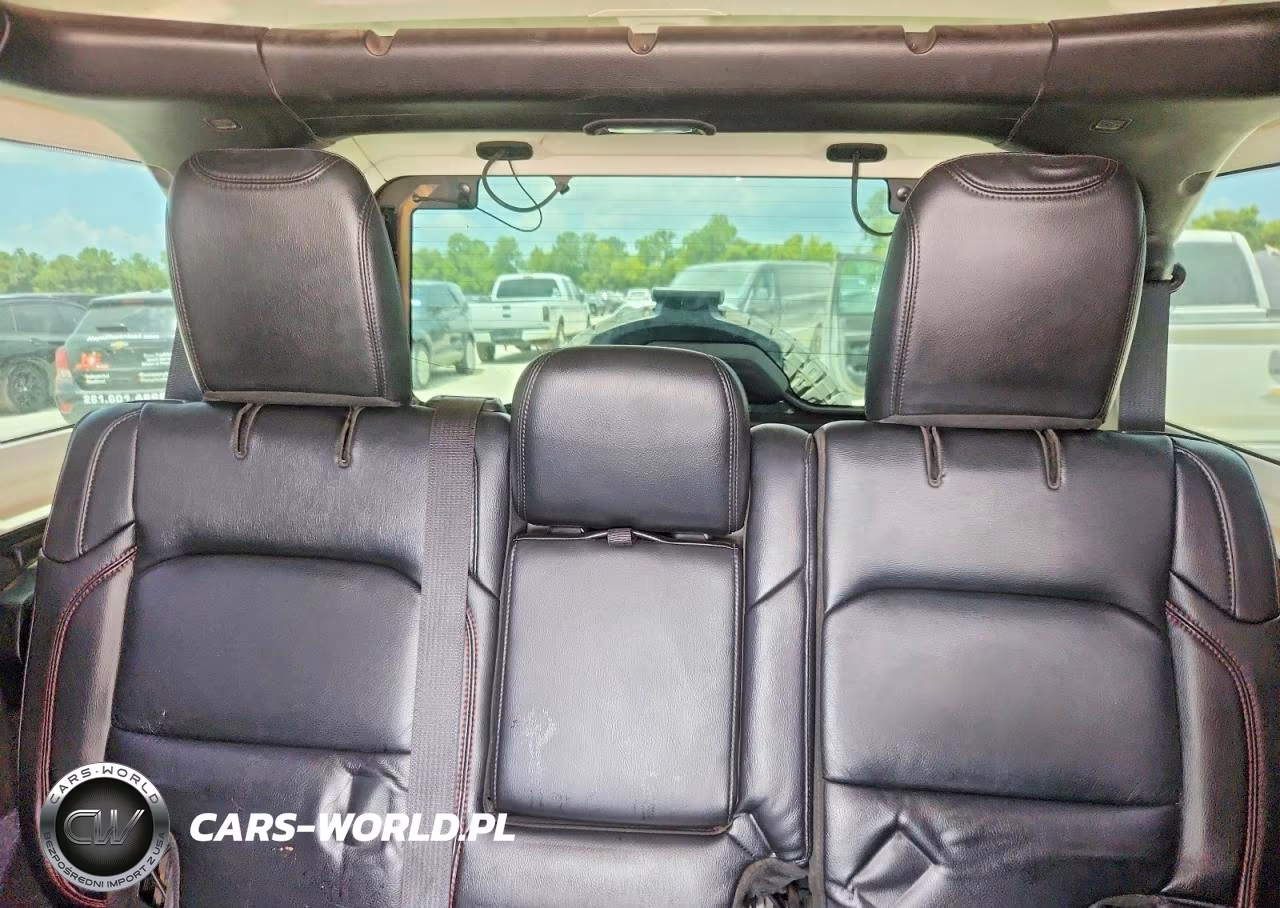 2018 Jeep Wrangler Unlimited Rubicon VIN:1C4HJXFG1JW214264 - 10