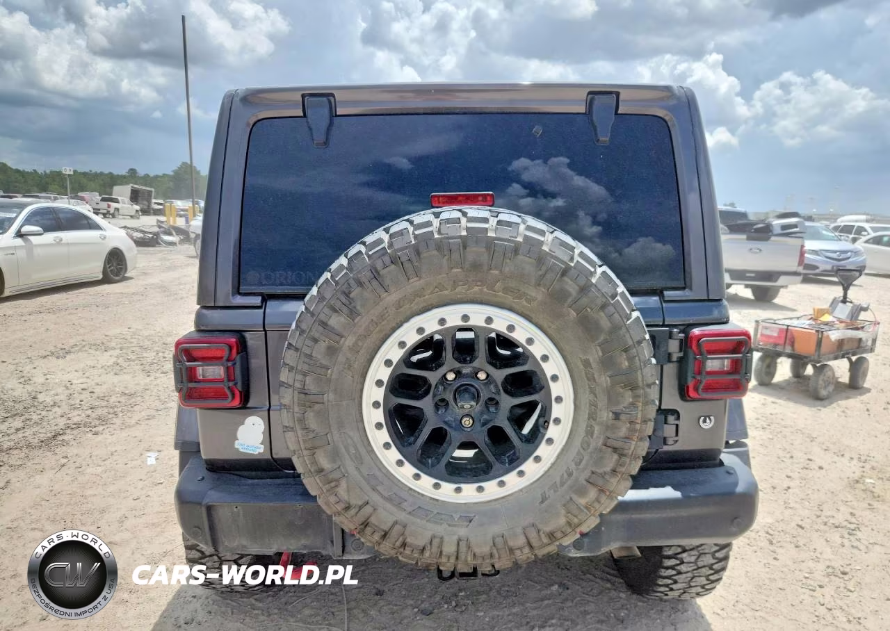 2018 Jeep Wrangler Unlimited Rubicon VIN:1C4HJXFG1JW214264 - 6