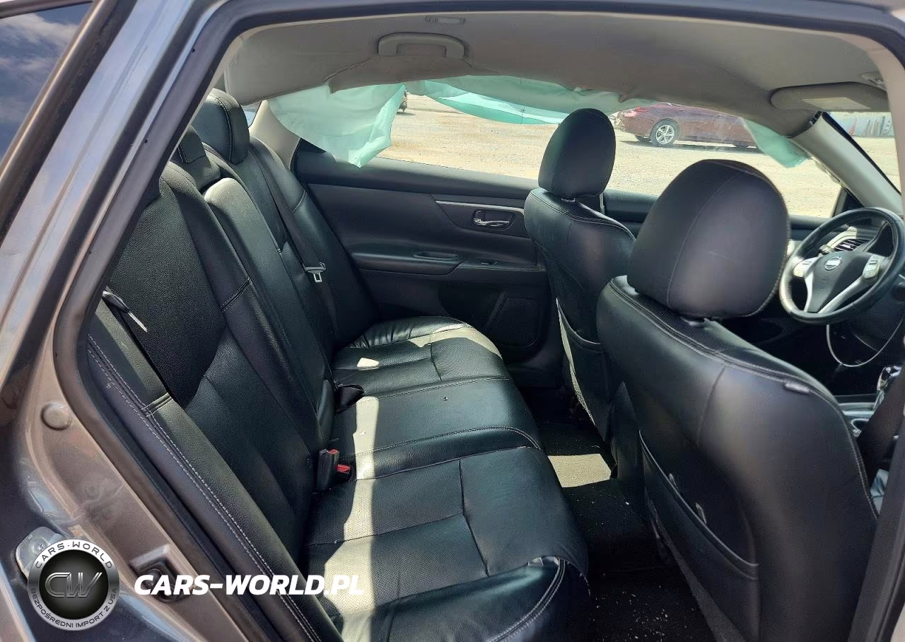 2018 Nissan Altima 2.5 VIN:1N4AL3AP2JC115603 - 10