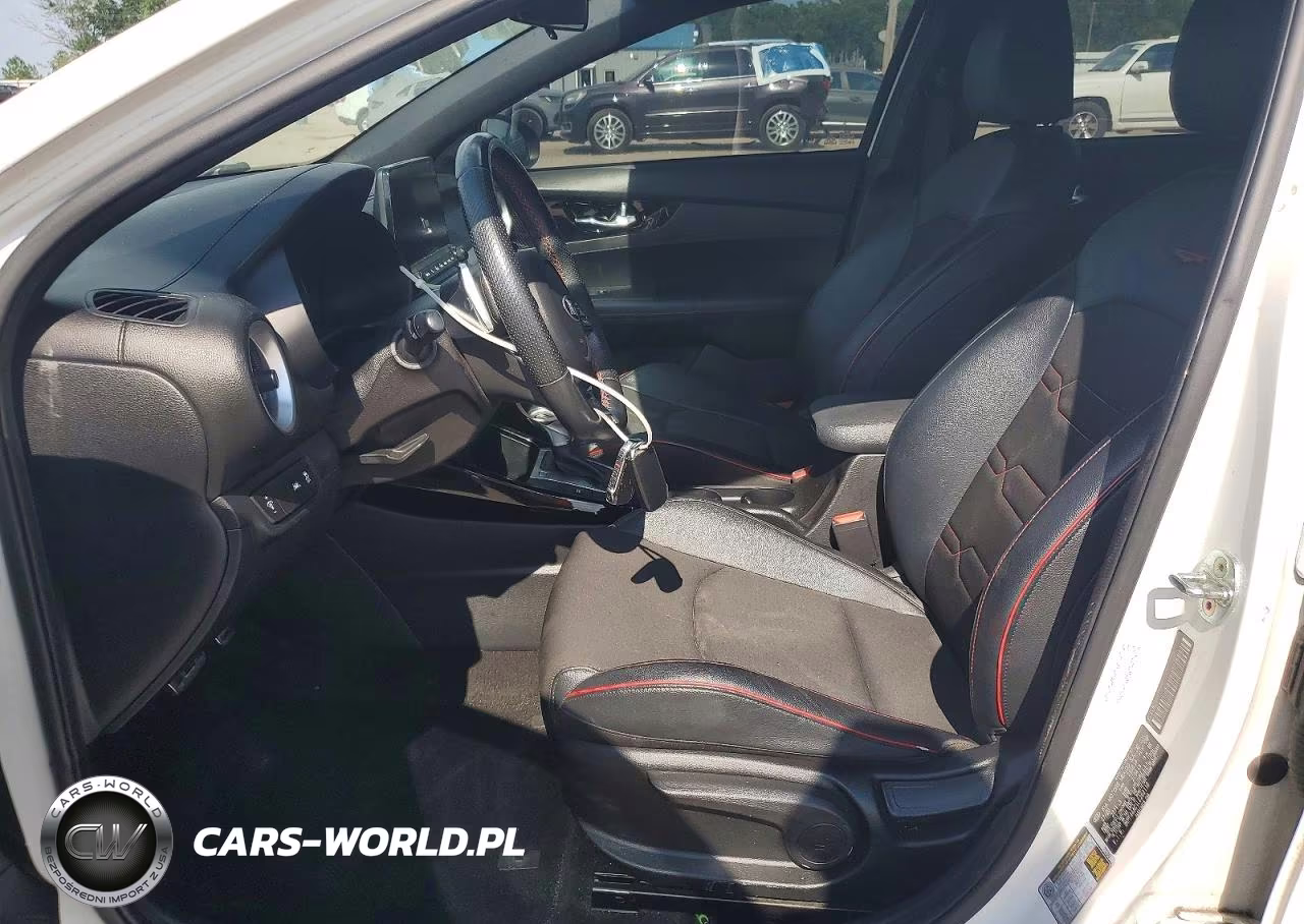 2020 Kia Forte Gt VIN:3KPF44AC1LE262118 - 7