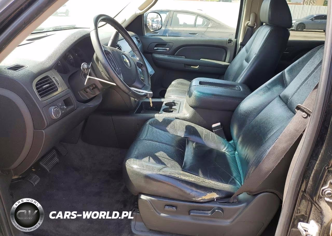 2007 Chevrolet Tahoe C1500 VIN:1GNFC13017R107073 - 7