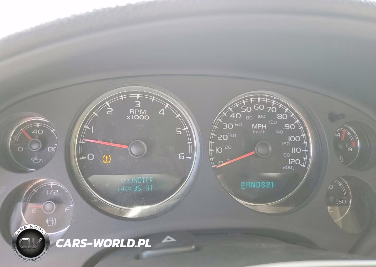 2007 Chevrolet Tahoe C1500 VIN:1GNFC13017R107073 - 9