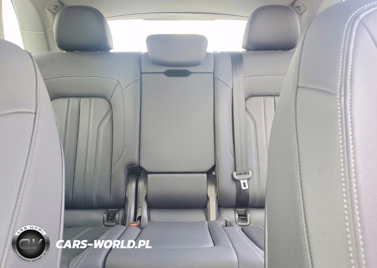 2023 Audi Q5 Premium Plus 45 VIN:WA1EAAFY7P2105746 - 10