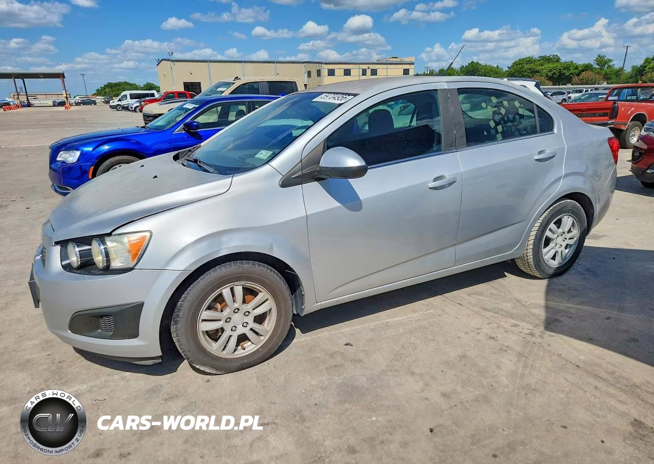 2014 Chevrolet Sonic Lt – zdjęcie 1 z 12