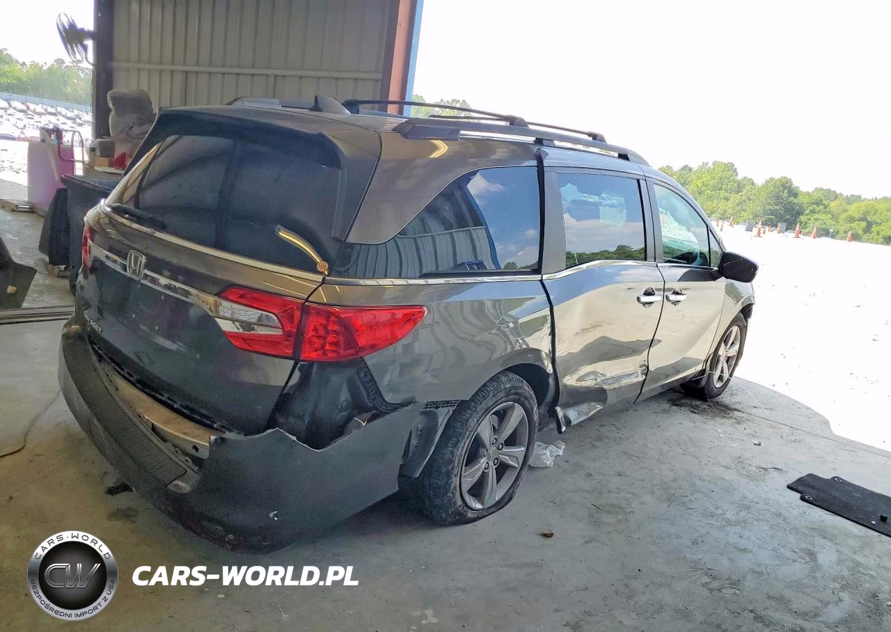 2018 Honda Odyssey Exl VIN:5FNRL6H78JB035830 - 3