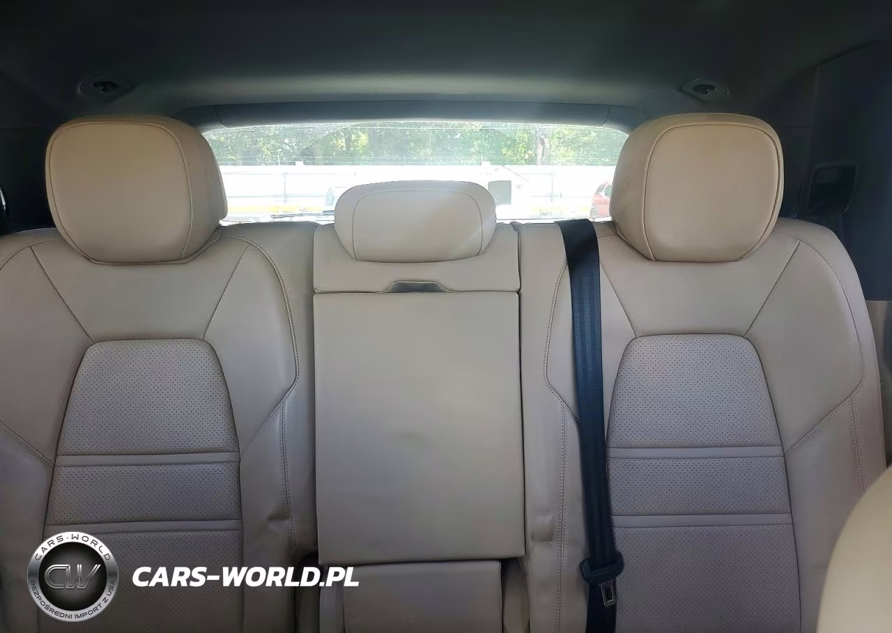 2023 Porsche Cayenne Base VIN:WP1AA2AY2PDA01671 - 10