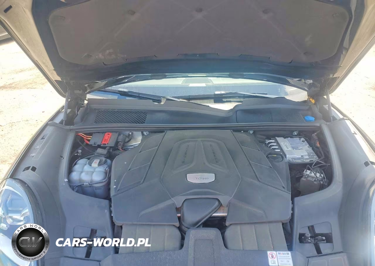 2023 Porsche Cayenne Base VIN:WP1AA2AY2PDA01671 - 12