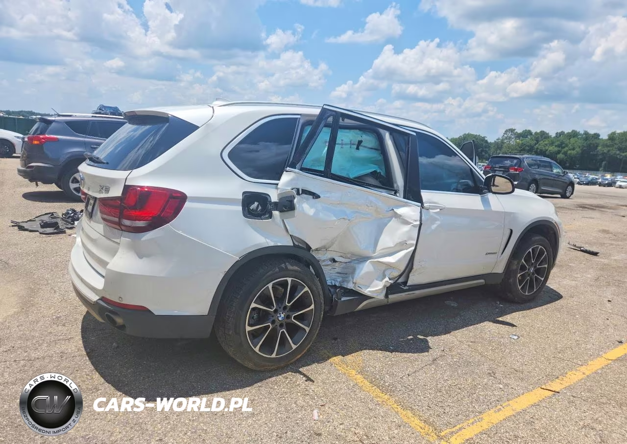 2017 BMW X5 xDrive35I VIN:5UXKR0C33H0V70301 - 3