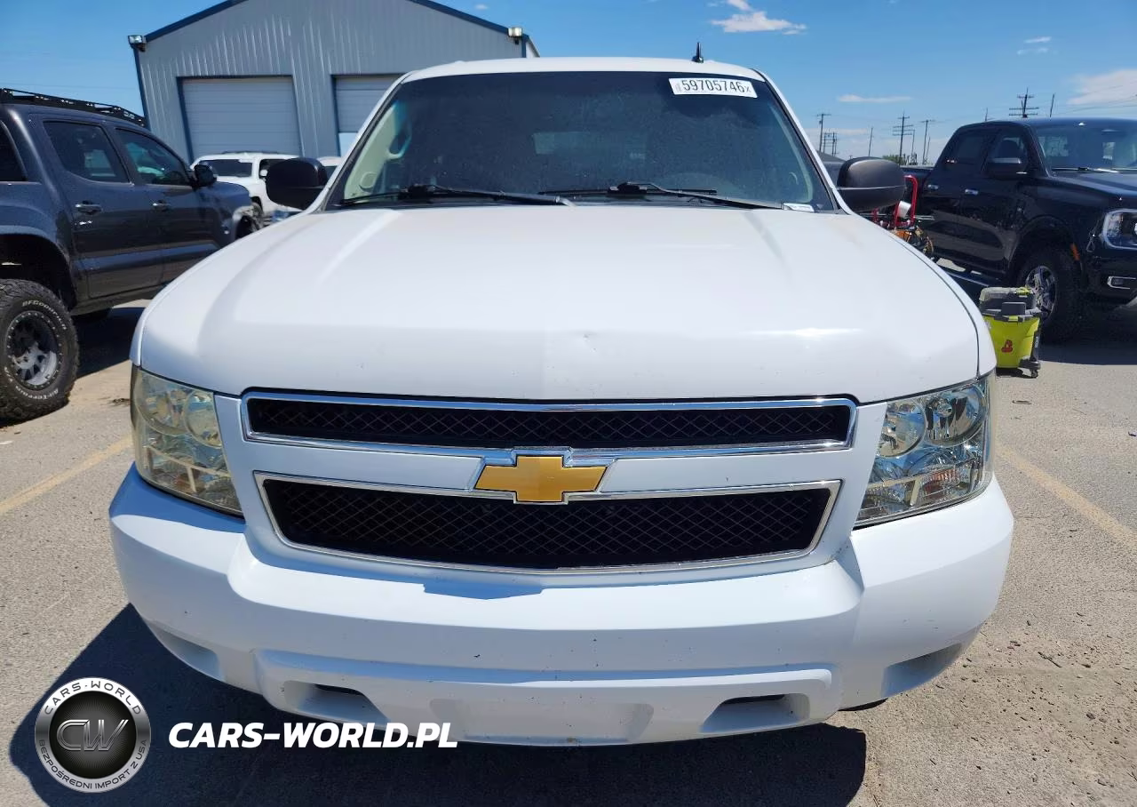 2013 Chevrolet Suburban K1500 Ls VIN:1GNSKHE7XDR358044 - 5